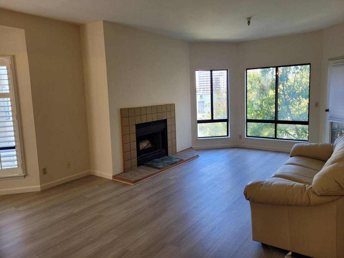 Condo for rent at 330 Park View Terrace, Oakland, CA 94610