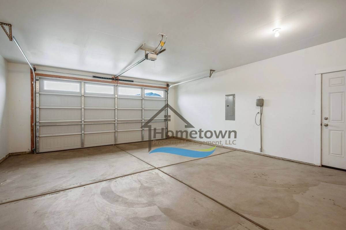 House for rent at 13478 N Telluride Lp, Hayden, ID 83835