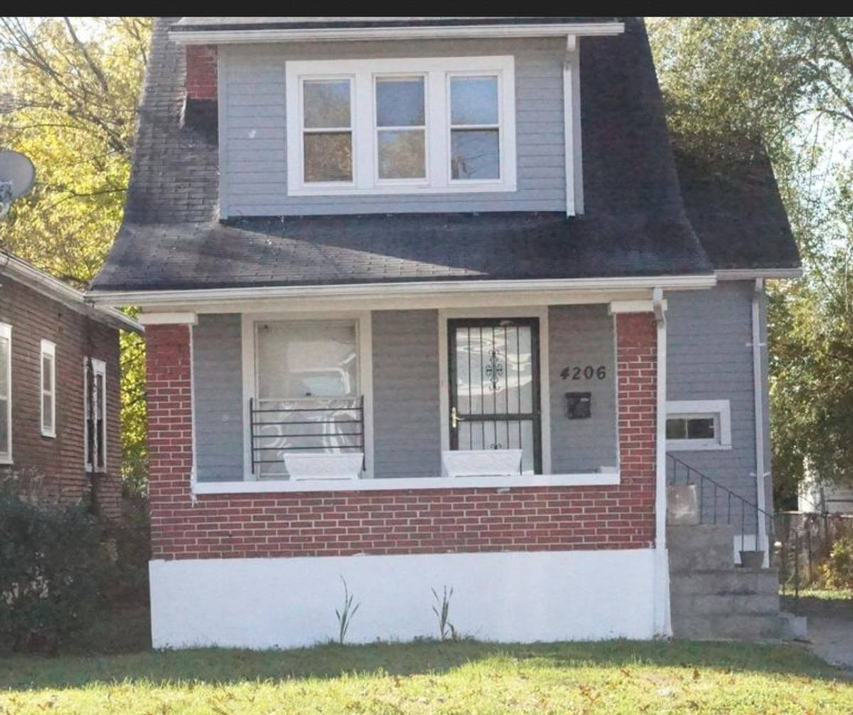 Apartment for rent at 4206 W Muhammad Ali Blvd, Louisville, KY 40212