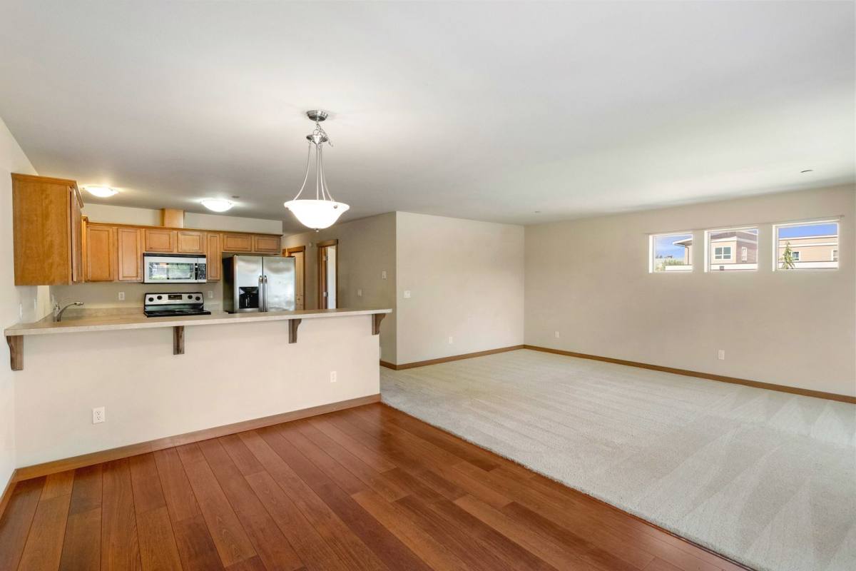 Townhouse for rent at 259 SE Ely St, Oak Harbor, WA 98277