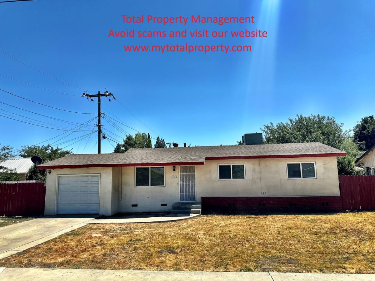House for rent at 1589 E Alpine Ave, Tulare, CA 93274