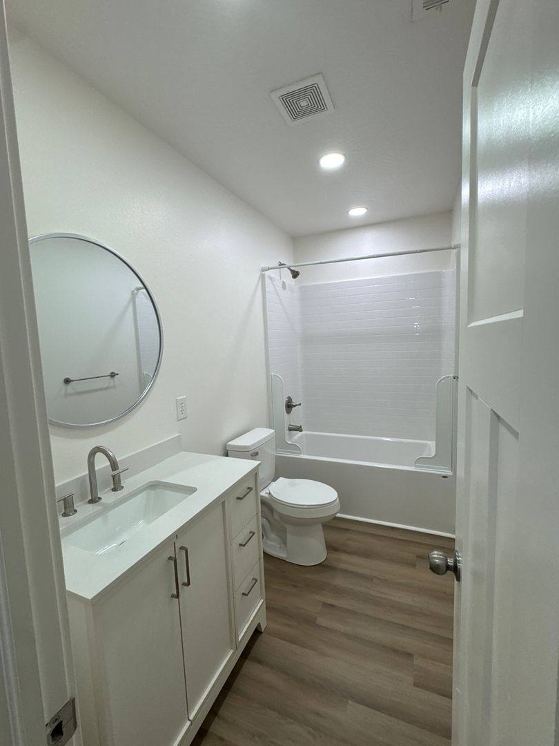 Apartment for rent at 3073-3077 N Fremont, Springfield, MO 65803