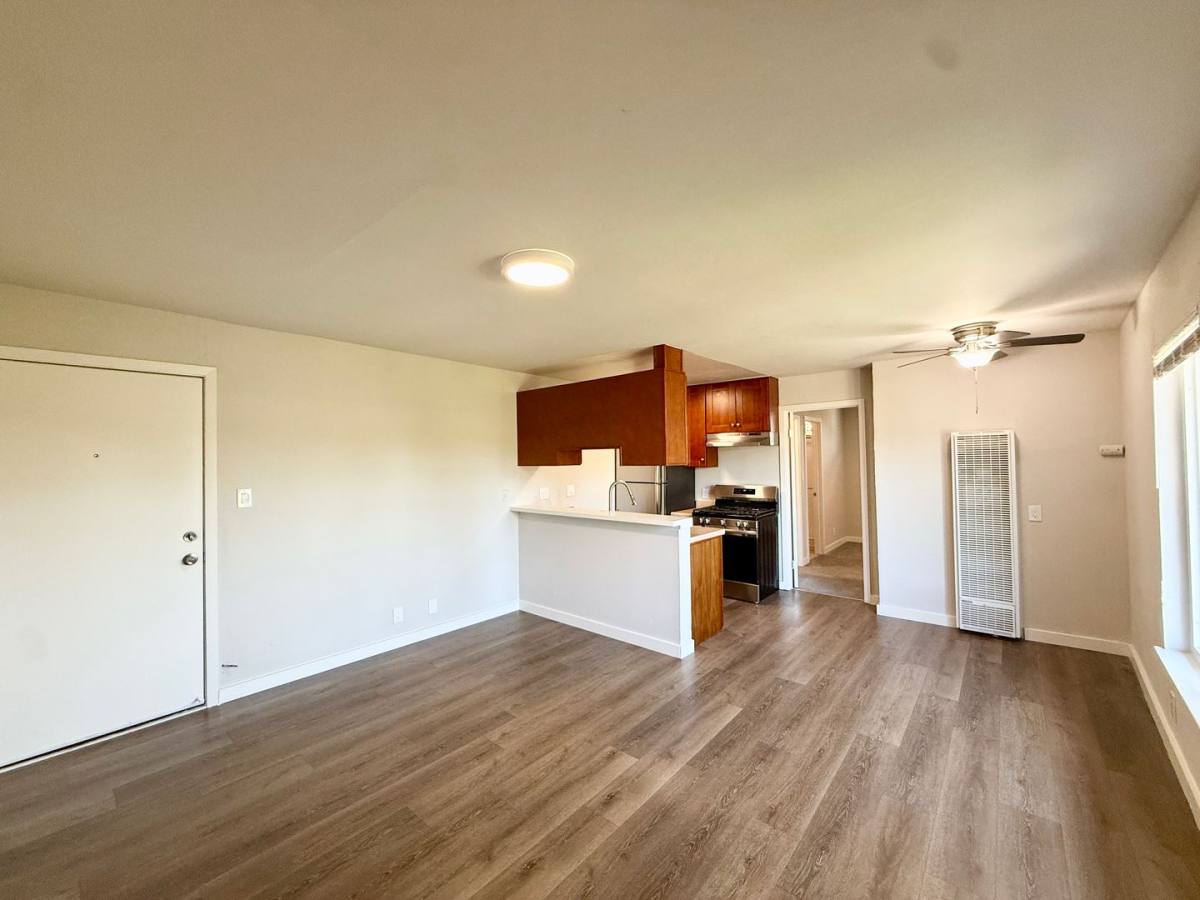 Apartment for rent at 2518 35th Ave, Oakland, CA 94601