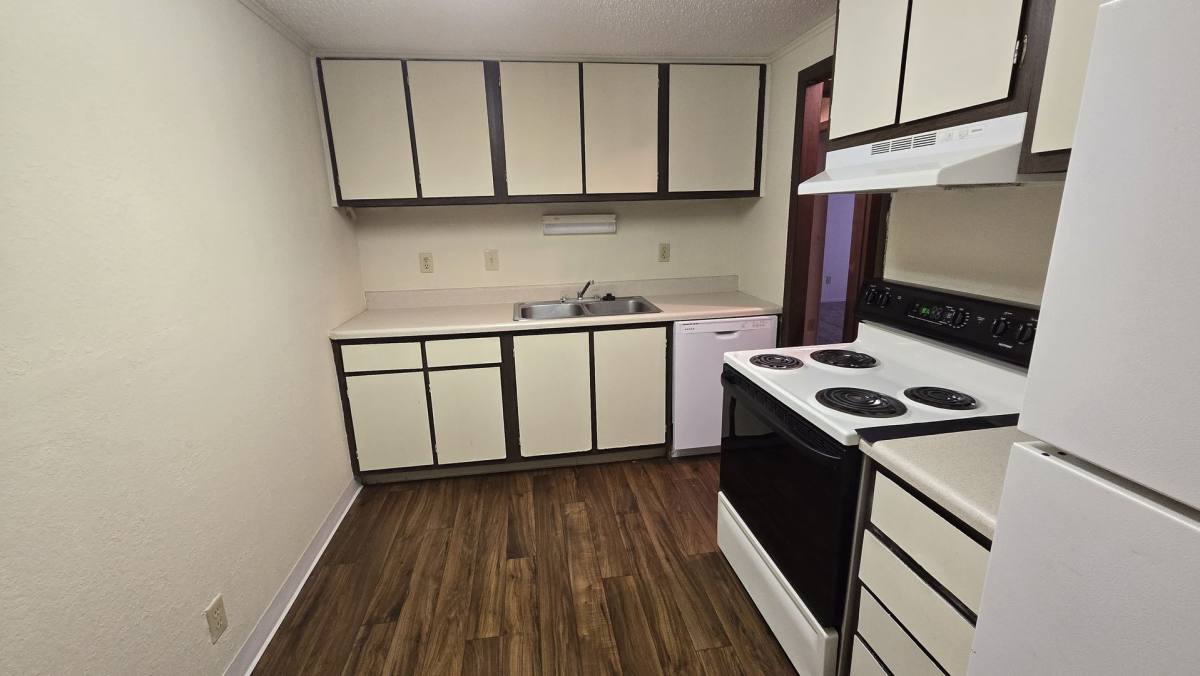 Apartment for rent at 10431 SE 49th Court, Belleview, FL 34420