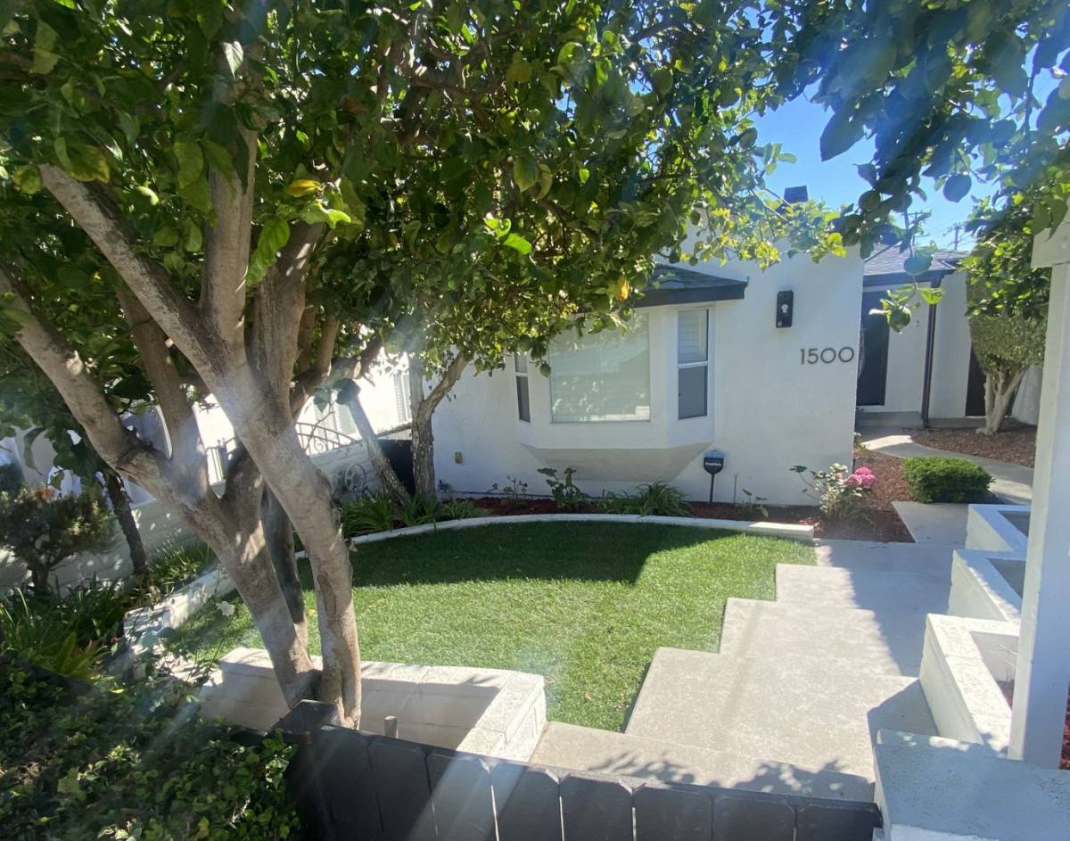 House for rent at 1500 8th St, Manhattan Beach, CA 90266