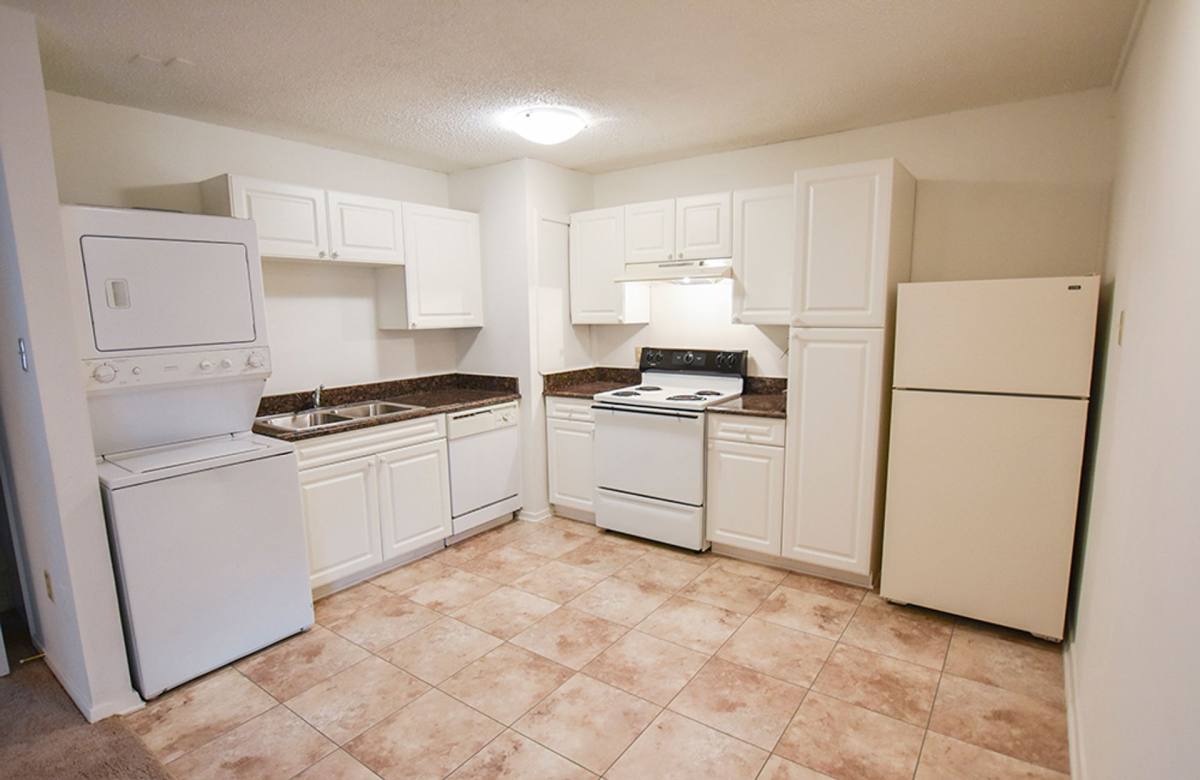 Apartment for rent at 6566 Park Manor Dr, Metairie, LA 70003