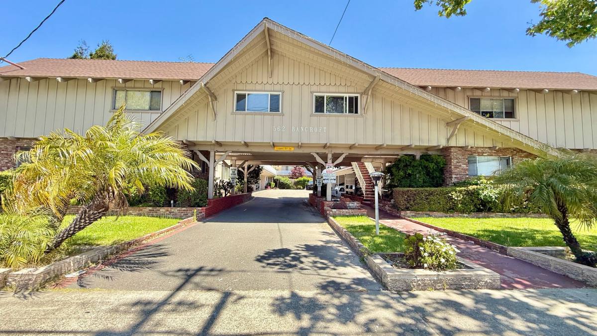 Apartment for rent at 562 Bancroft Ave, San Leandro, CA 94577