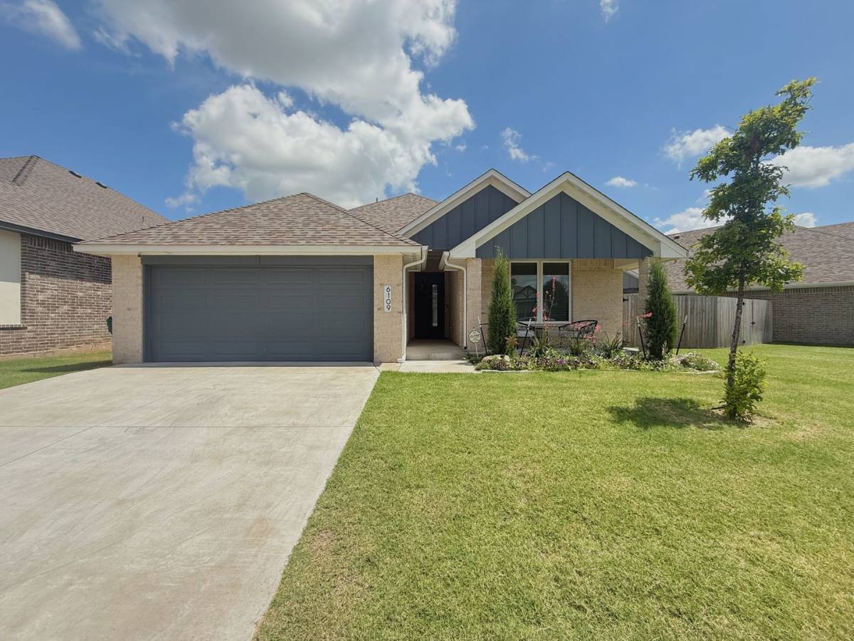 House for rent at 6109 NW 158th St, Edmond, OK 73013