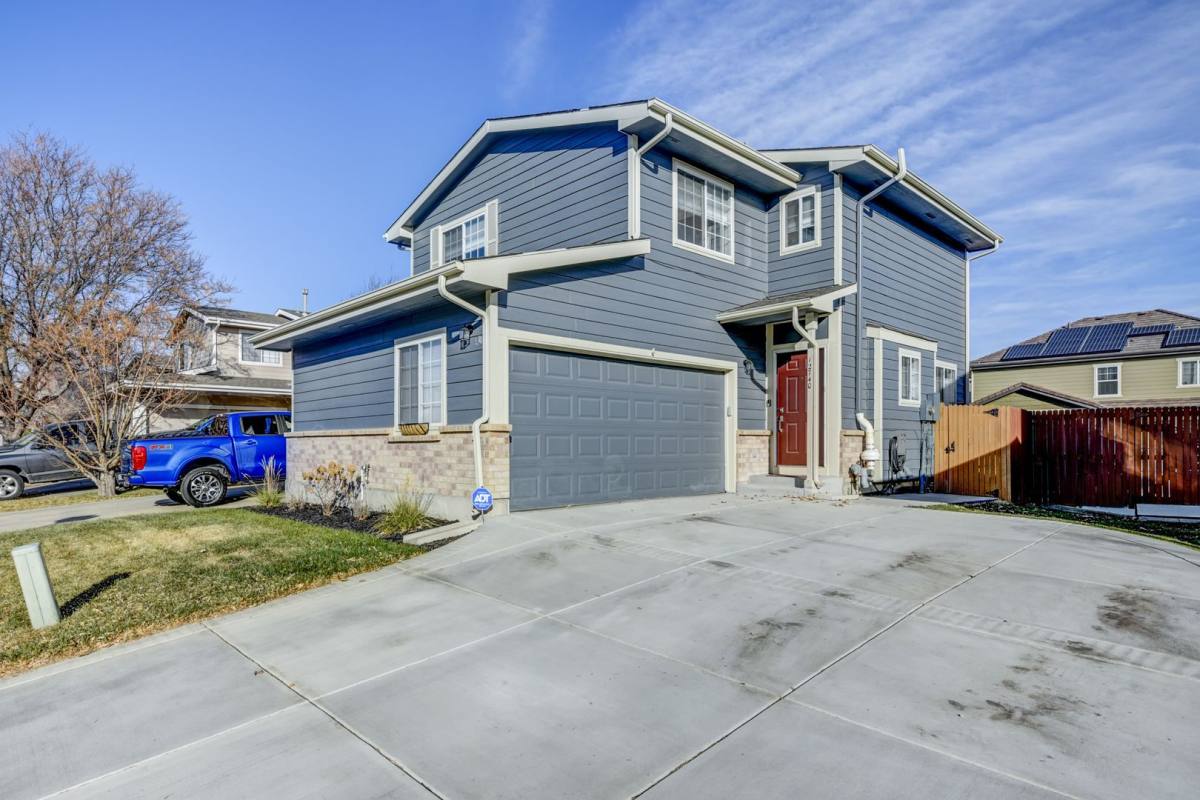 Townhouse for rent at 12740 Forest St, Thornton, CO 80241