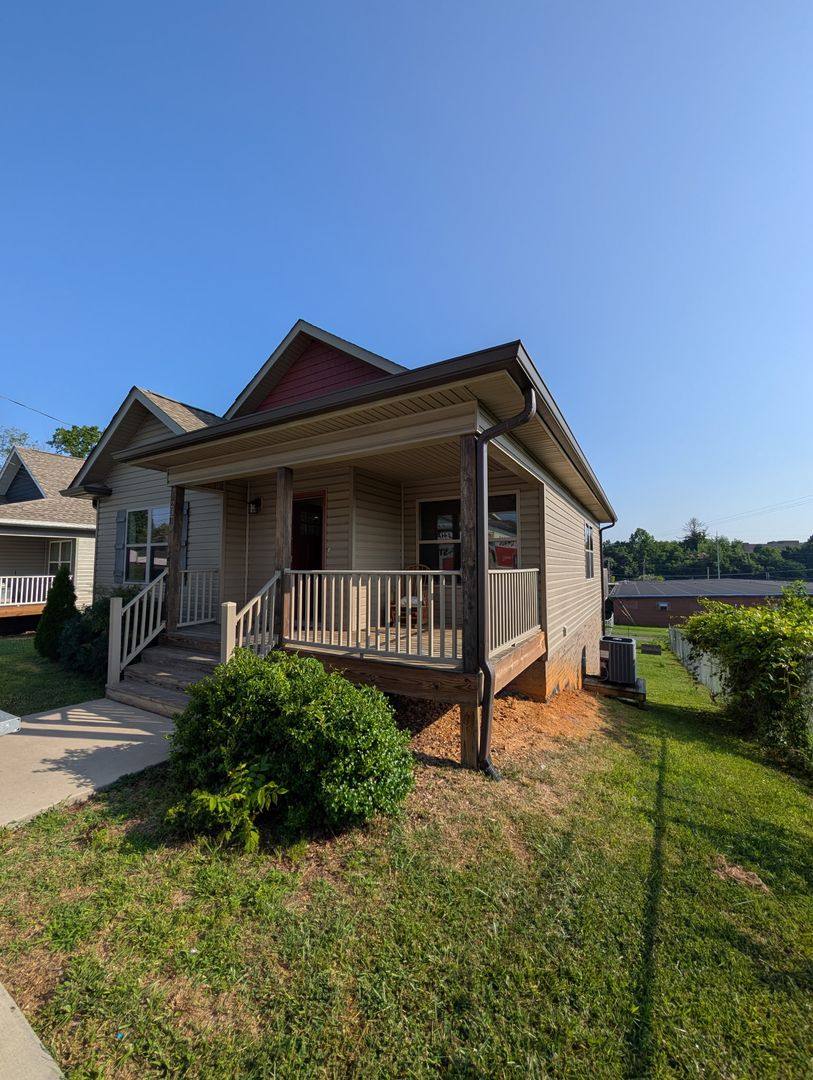 House for rent at 2370 Textile St, Johnson City, TN 37604