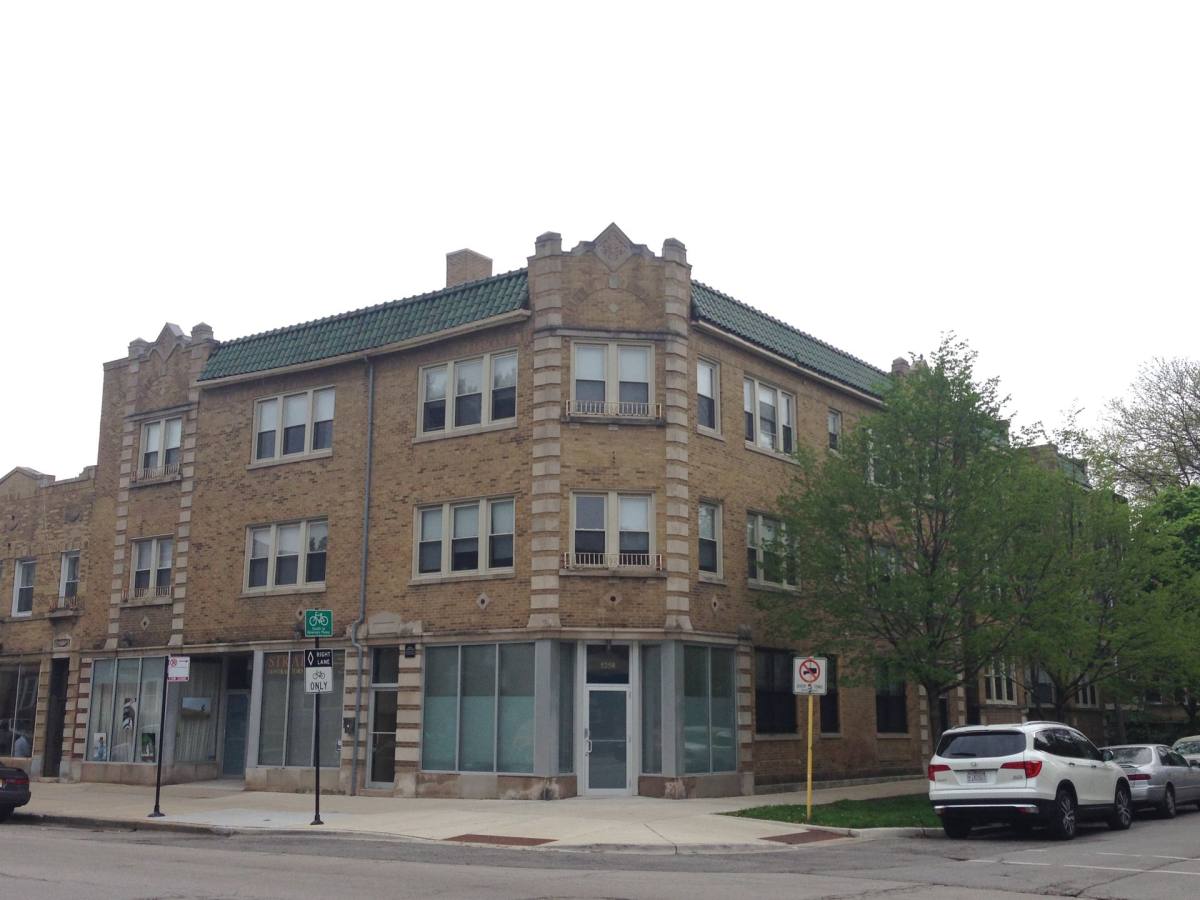 Apartment for rent at 5254-58 N Damen Ave, Chicago, IL 60625