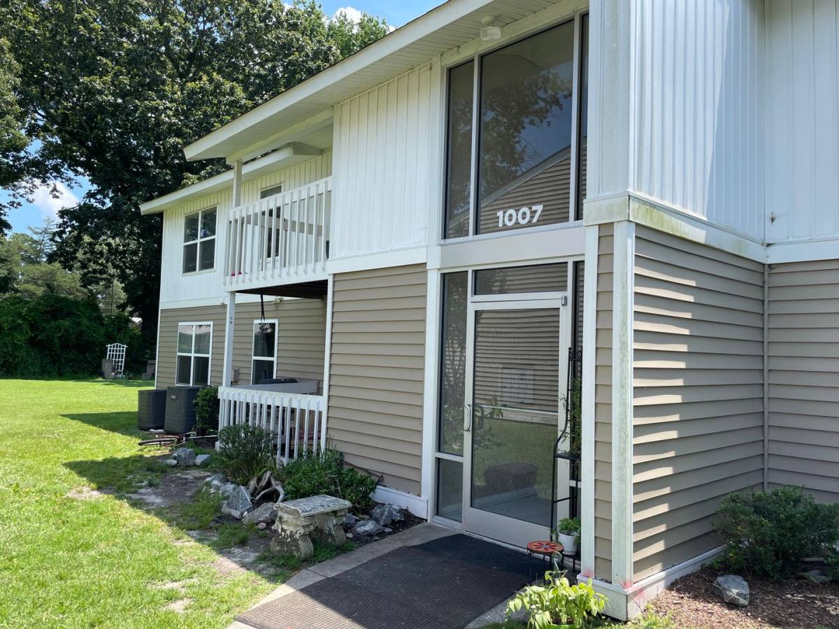 Condo for rent at 1001- 1009 Indian Rd, Virginia Beach, VA 23451