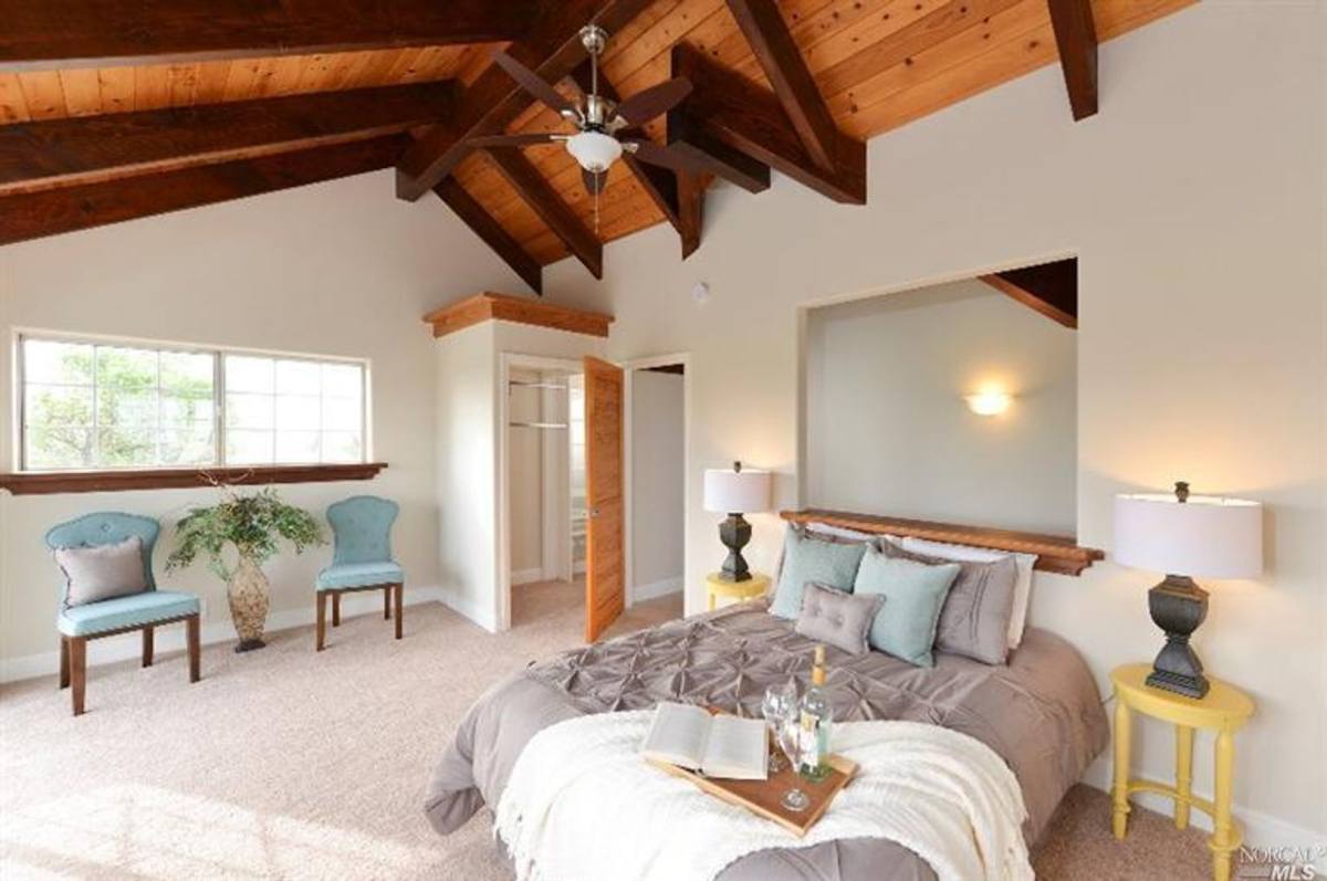 House for rent at 3270 Cuttings Wharf Rd, Napa, CA 94558