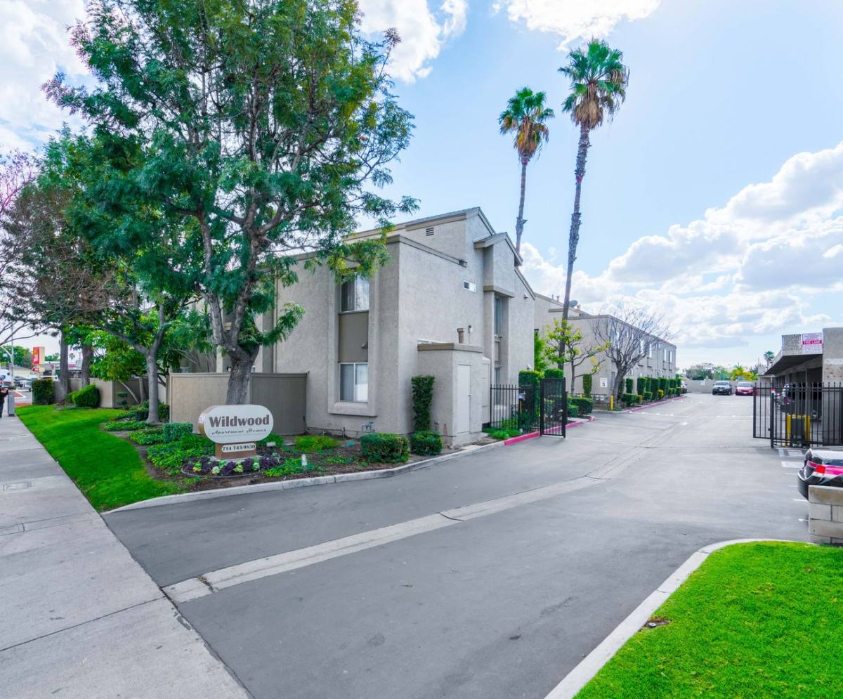 Apartment for rent at 520 W La Palma Ave, Anaheim, CA 92801