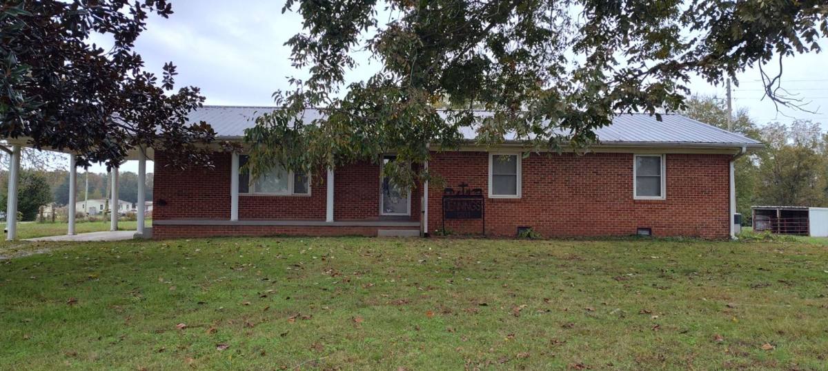 House for rent at 1201 County Rd, Cullman, AL 35057