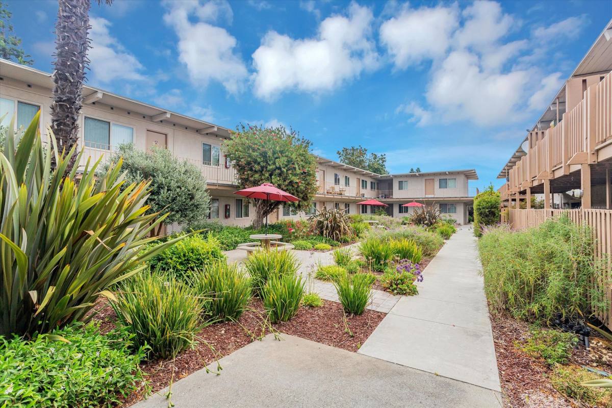 Apartment for rent at 501 Plum St, Capitola, CA 95010