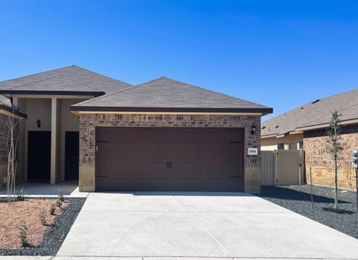 Apartment for rent at 1496 -1498 Lucille, Seguin, TX 78155