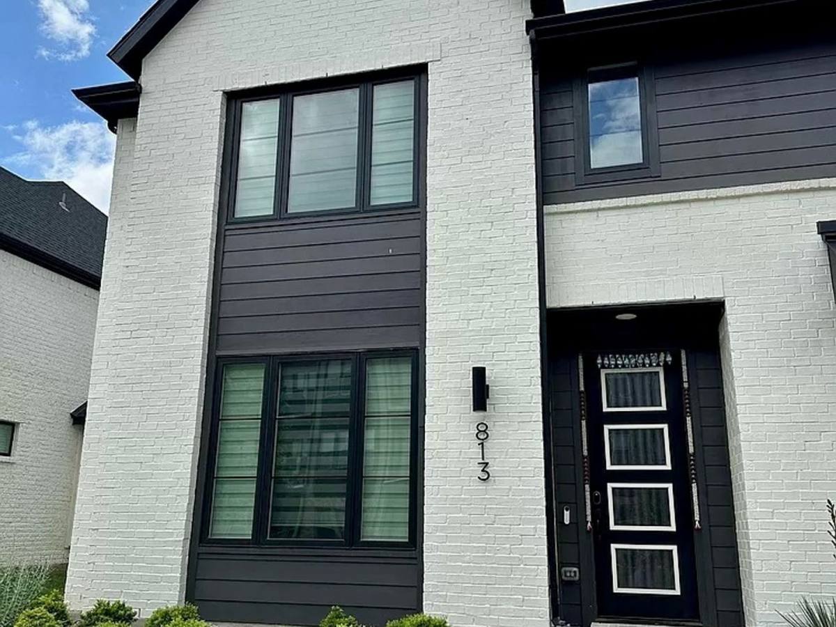 Townhouse for rent at 813 Crystal Oak Lane, Arlington, TX 76005