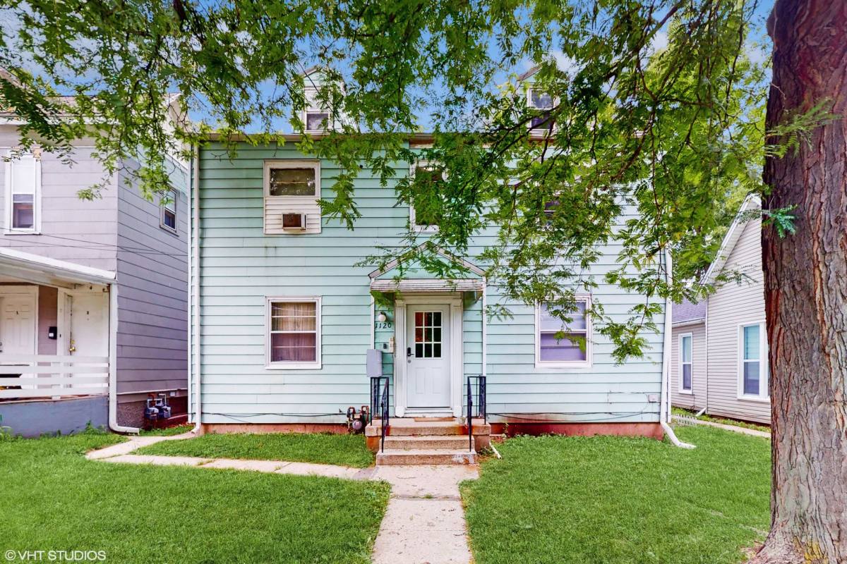 Apartment for rent at 1120 23rd St, Des Moines, IA 50311