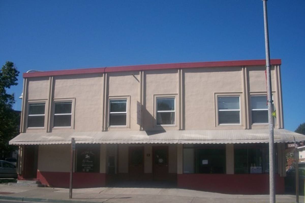 Apartment for rent at 816 Tennant Ave, Pinole, CA 94564