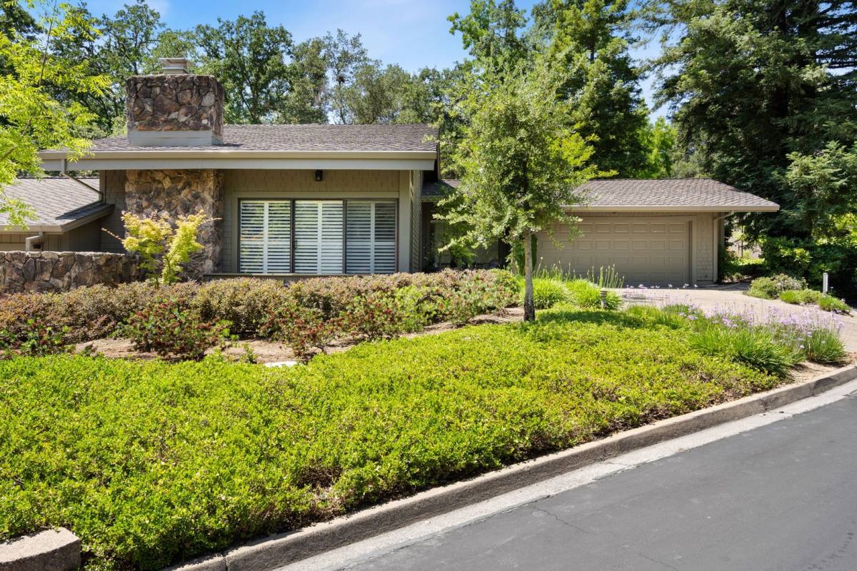 House for rent at 67 Riverknoll Place, Carmichael, CA 95608