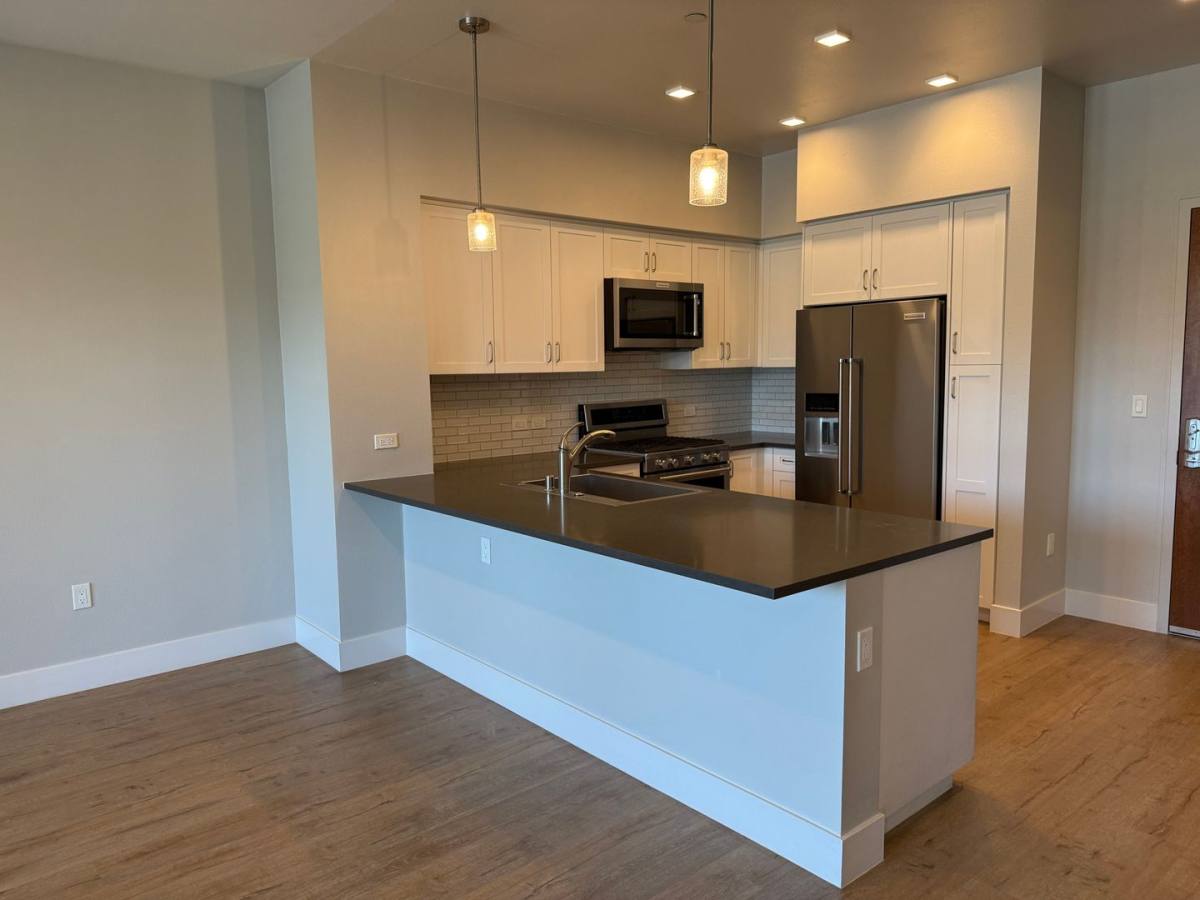 Apartment for rent at 19 9th Ave, San Mateo, CA 94401