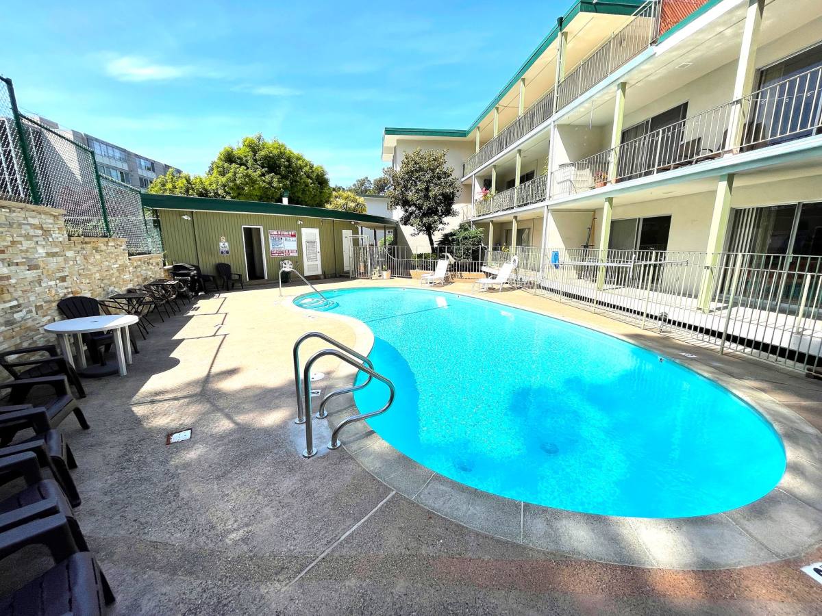 Apartment for rent at 15 Mulberry Court, Belmont, CA 94002