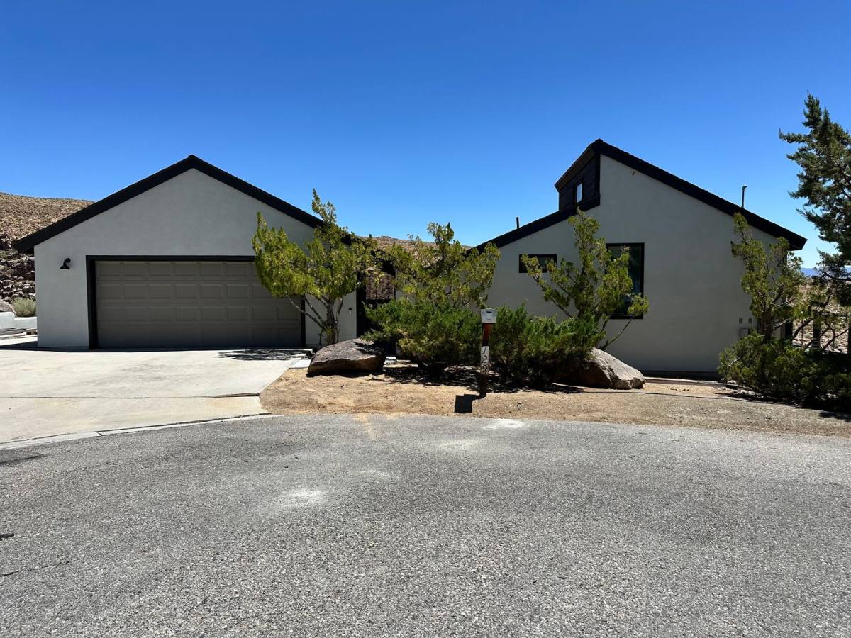 Apartment for rent at 129 Paradise Point, Bishop, CA 93514