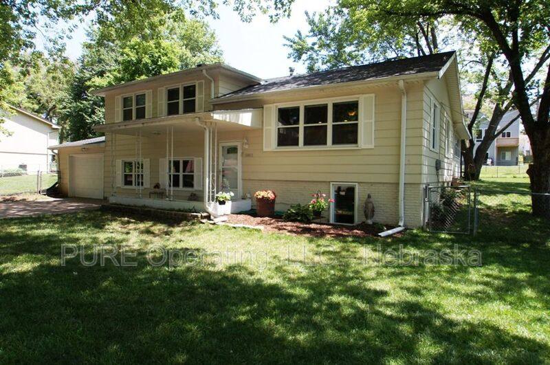 House for rent at 5851 S 51 St, Omaha, NE 68117
