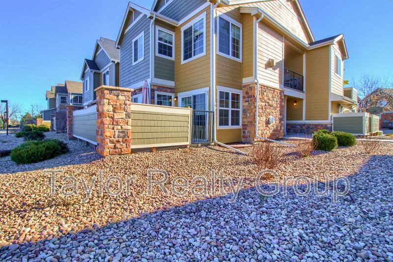 Townhouse for rent at 14300 Waterside Lane, Broomfield, CO 80023
