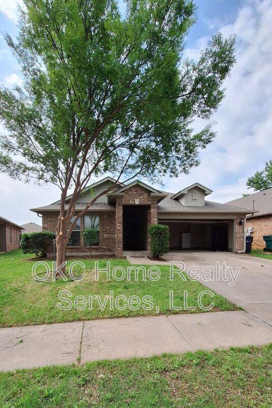 House for rent at 2620 NW 183rd St, Edmond, OK 73013