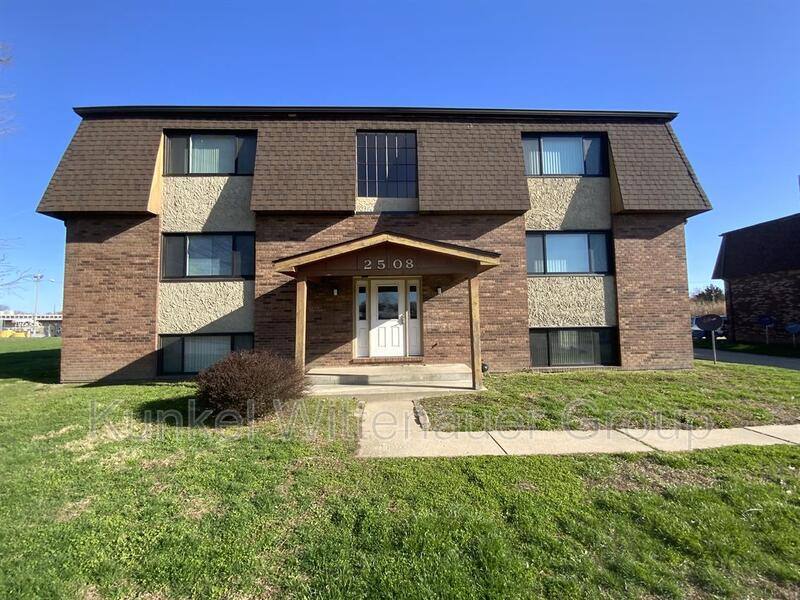 Apartment for rent at 2508-4 Eastview, Belleville, IL 62221