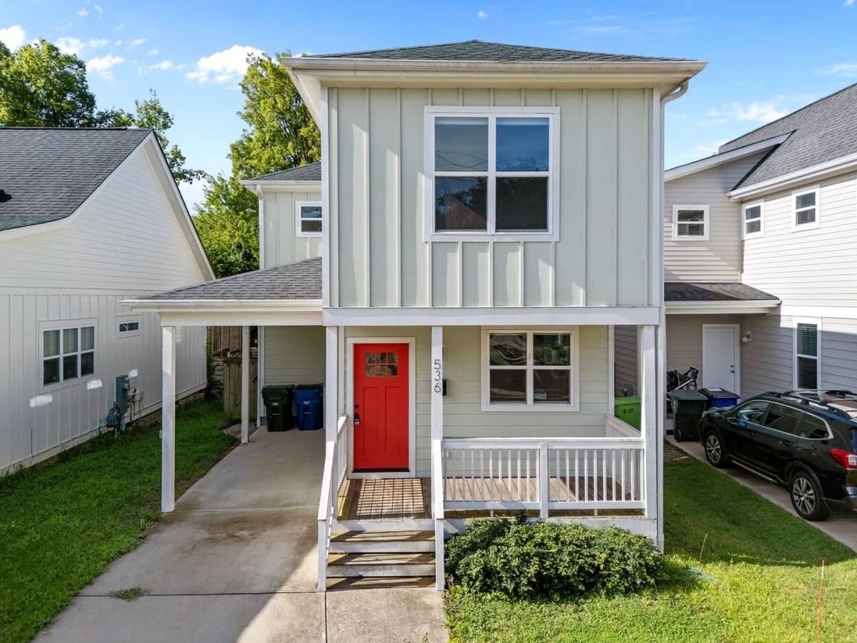 House for rent at 536 E Lenoir St, Raleigh, NC 27601
