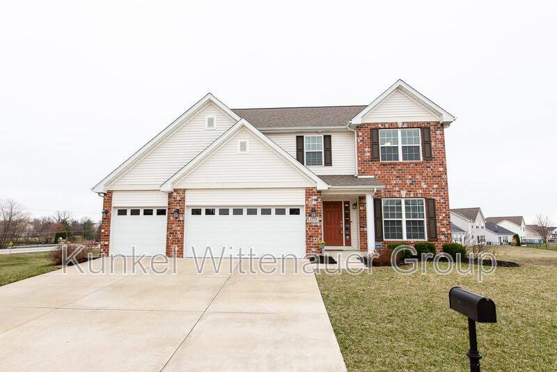 House for rent at 2724 Ambridge Dr, Belleville, IL 62221