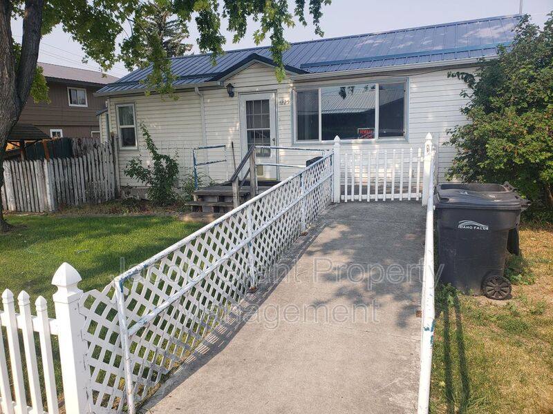 House for rent at 1225 Cassia, Idaho Falls, ID 83402
