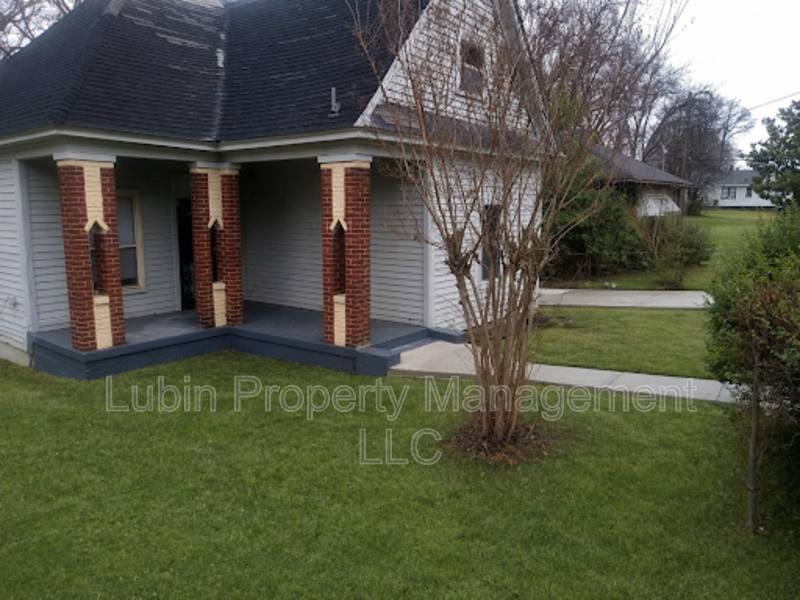 House for rent at 1207 Cannon St, Memphis, TN 38106