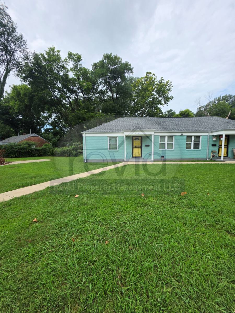 Apartment for rent at 839 Pearce St, Memphis, TN 38107