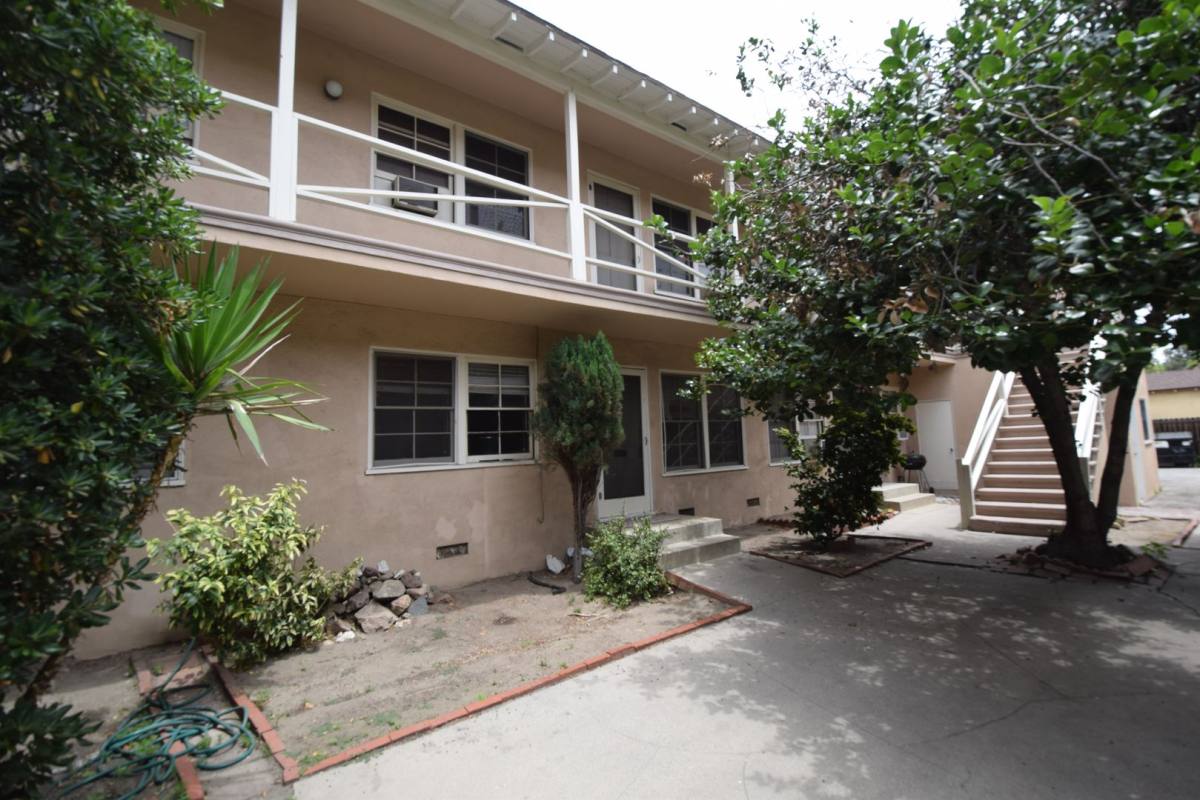 Apartment for rent at 4658 Colfax Ave, North Hollywood, CA 91602