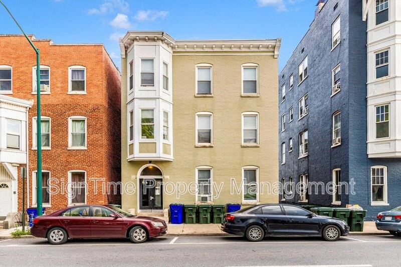 Apartment for rent at 306 N Potomac St, Hagerstown, MD 21740