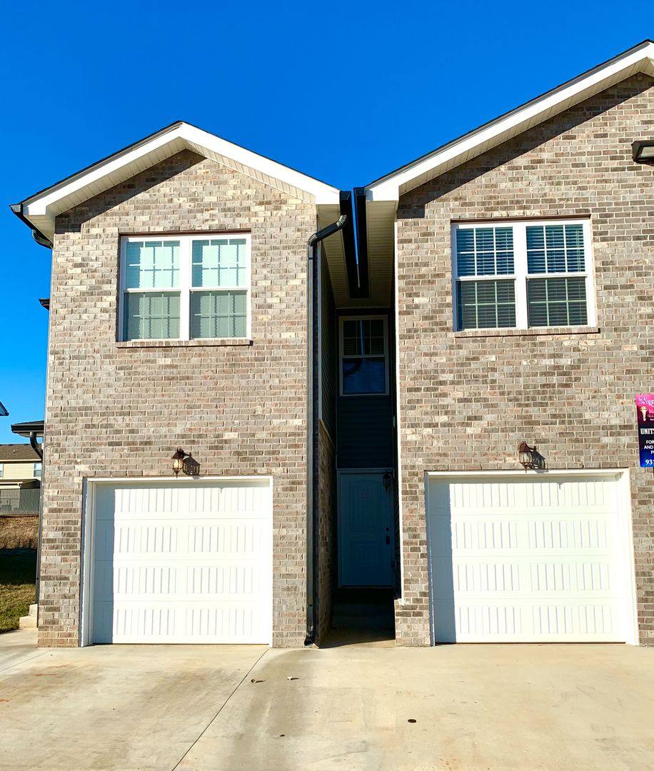 Apartment for rent at 1728 Manning Dr, Clarksville, TN 37042
