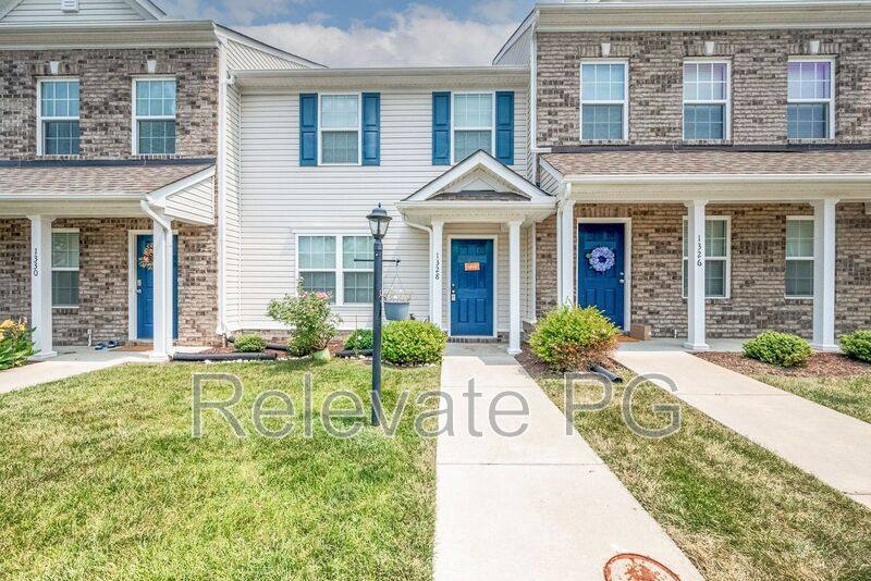 House for rent at 1328 Stone Ridge Park Loop, Henrico, VA 23228