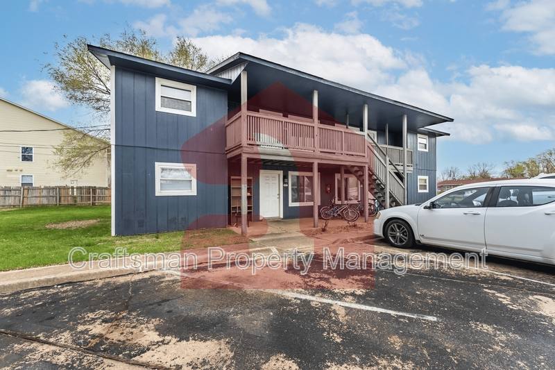 House for rent at 411 S Cleveland St #G, Springdale, AR 72764