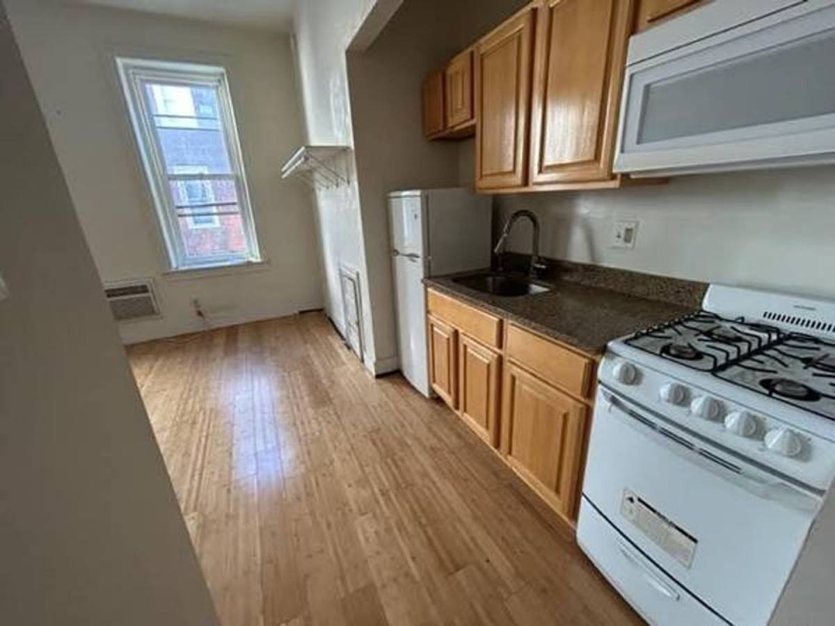 Apartment for rent at 501 N 35th St, Philadelphia, PA 19104