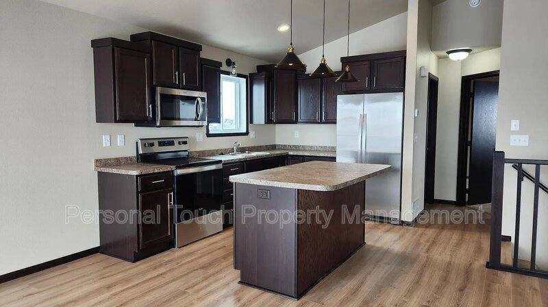 House for rent at 6880 67th St S, Horace, ND 58047
