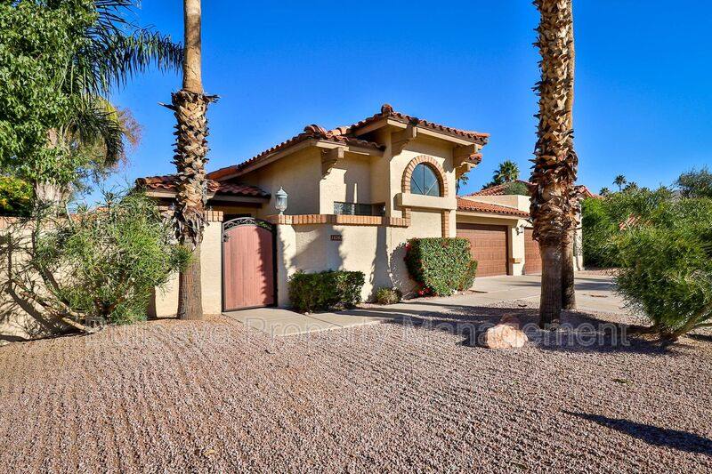 House for rent at 10262 E Clinton St, Scottsdale, AZ 85260