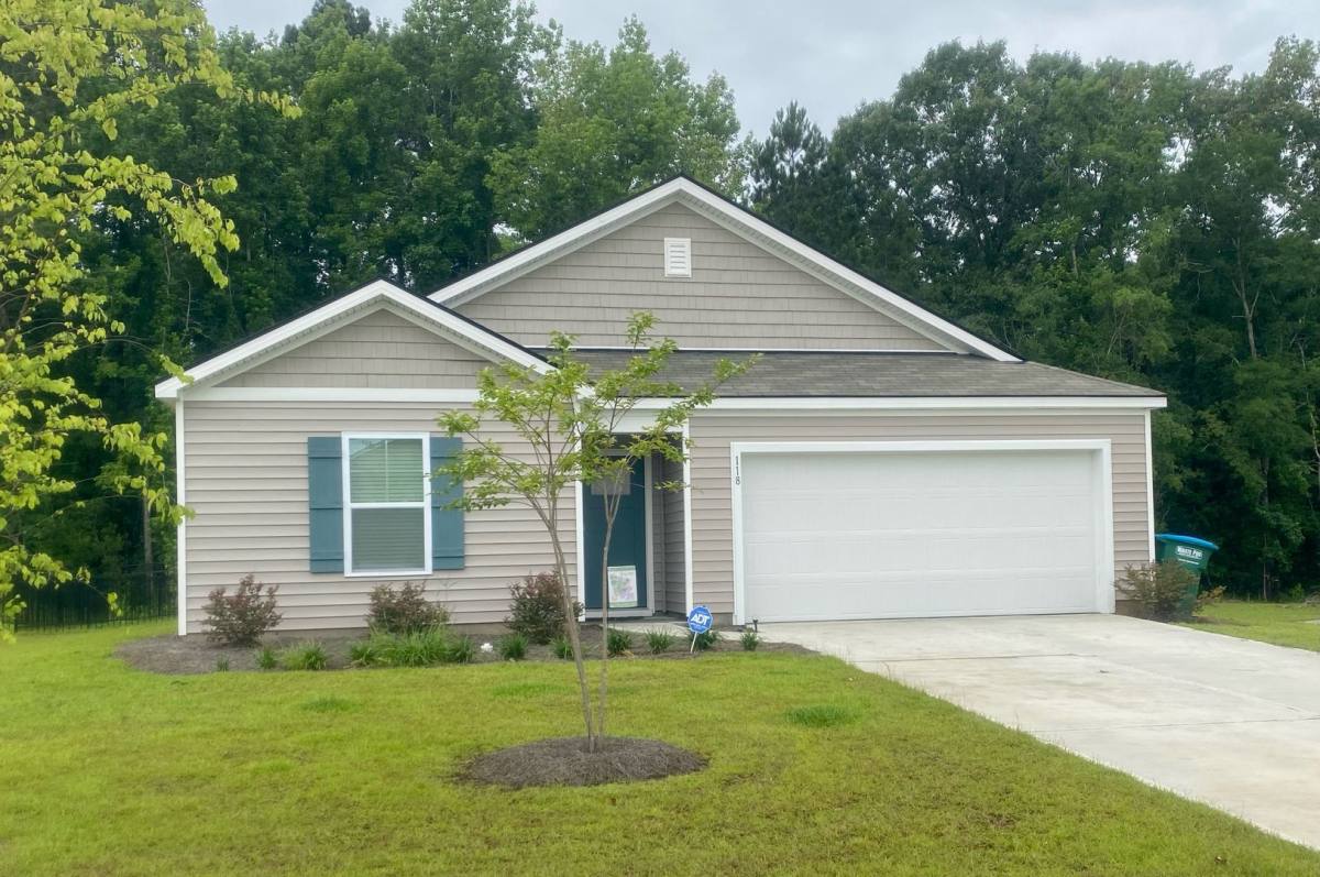 House for rent at 118 Windcrest Dr, Rincon, GA 31326