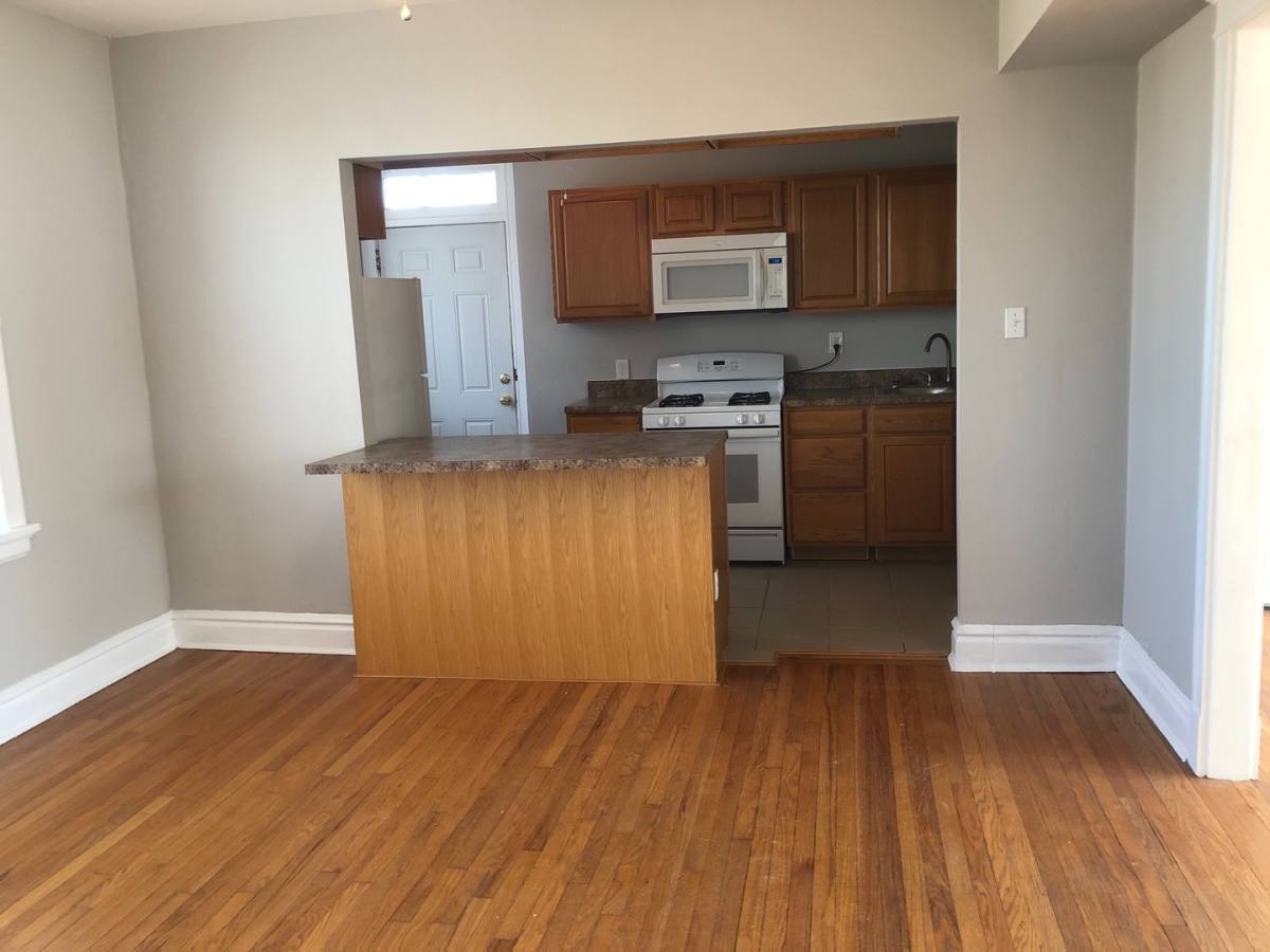 Apartment for rent at 3300 Russell Blvd, Saint Louis, MO 63104