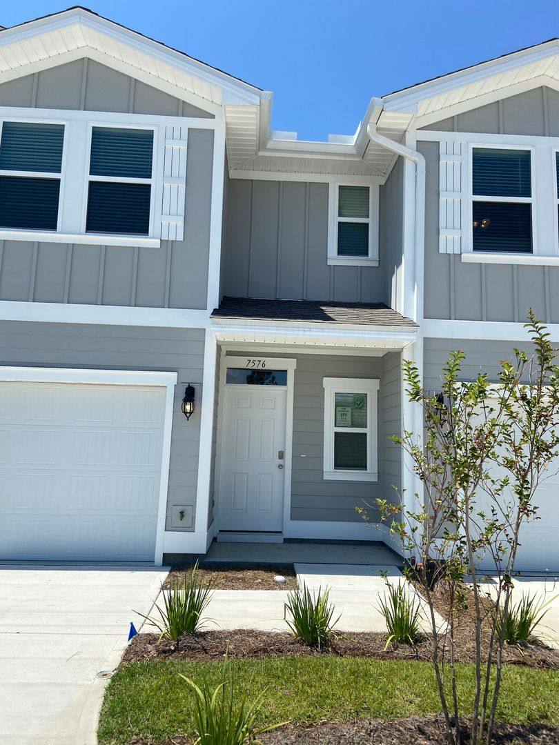 Townhouse for rent at 7576 Shadow Lake Dr, Panama City Beach, FL 32407