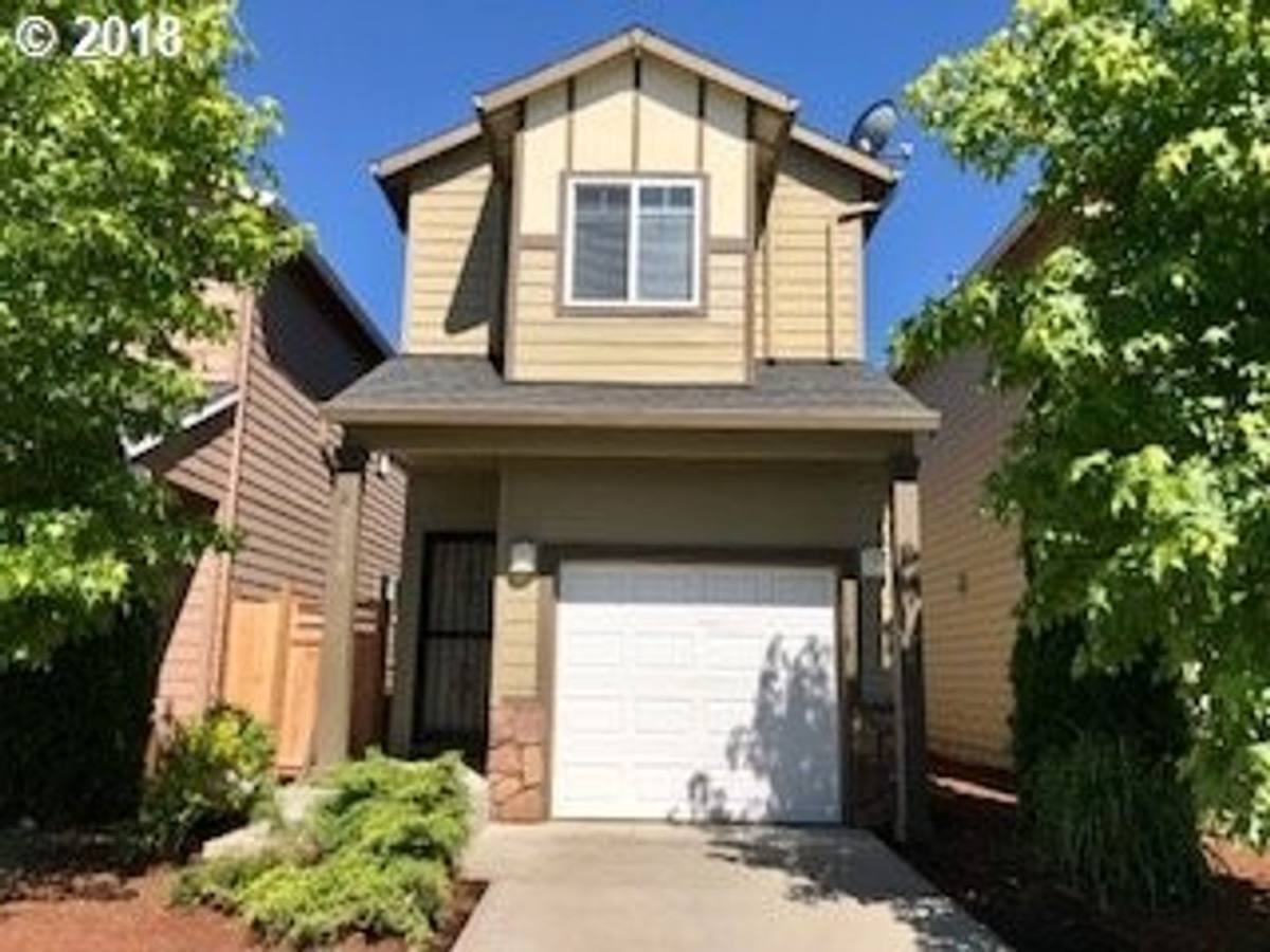 House for rent at 2218 SE 171st Ave, Portland, OR 97233