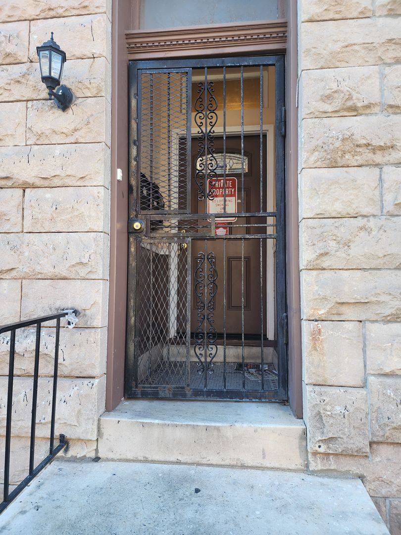 Apartment for rent at 2018 McCulloh St, Baltimore, MD 21217